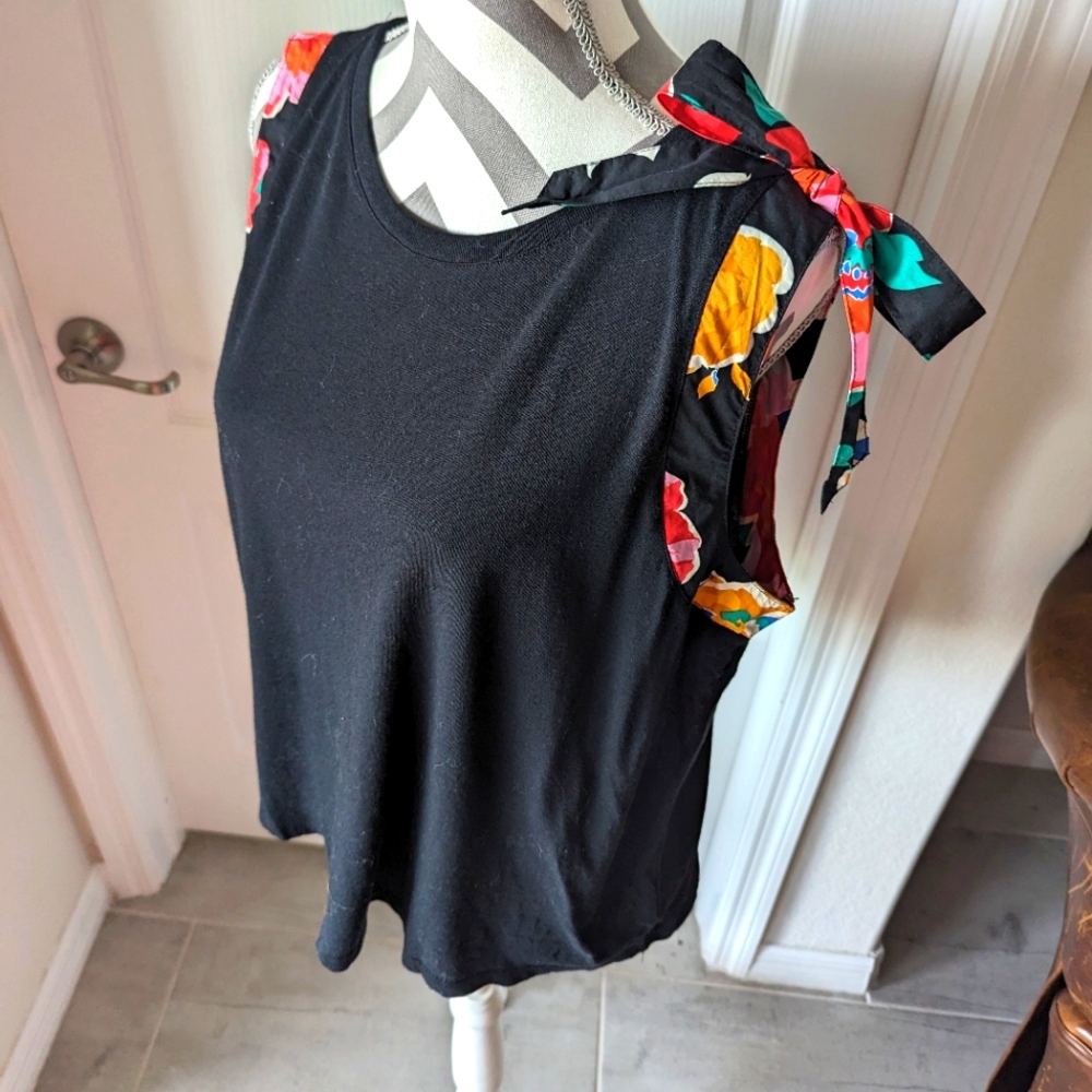 Who What Wear Adorable Cropped Sleeveless Top